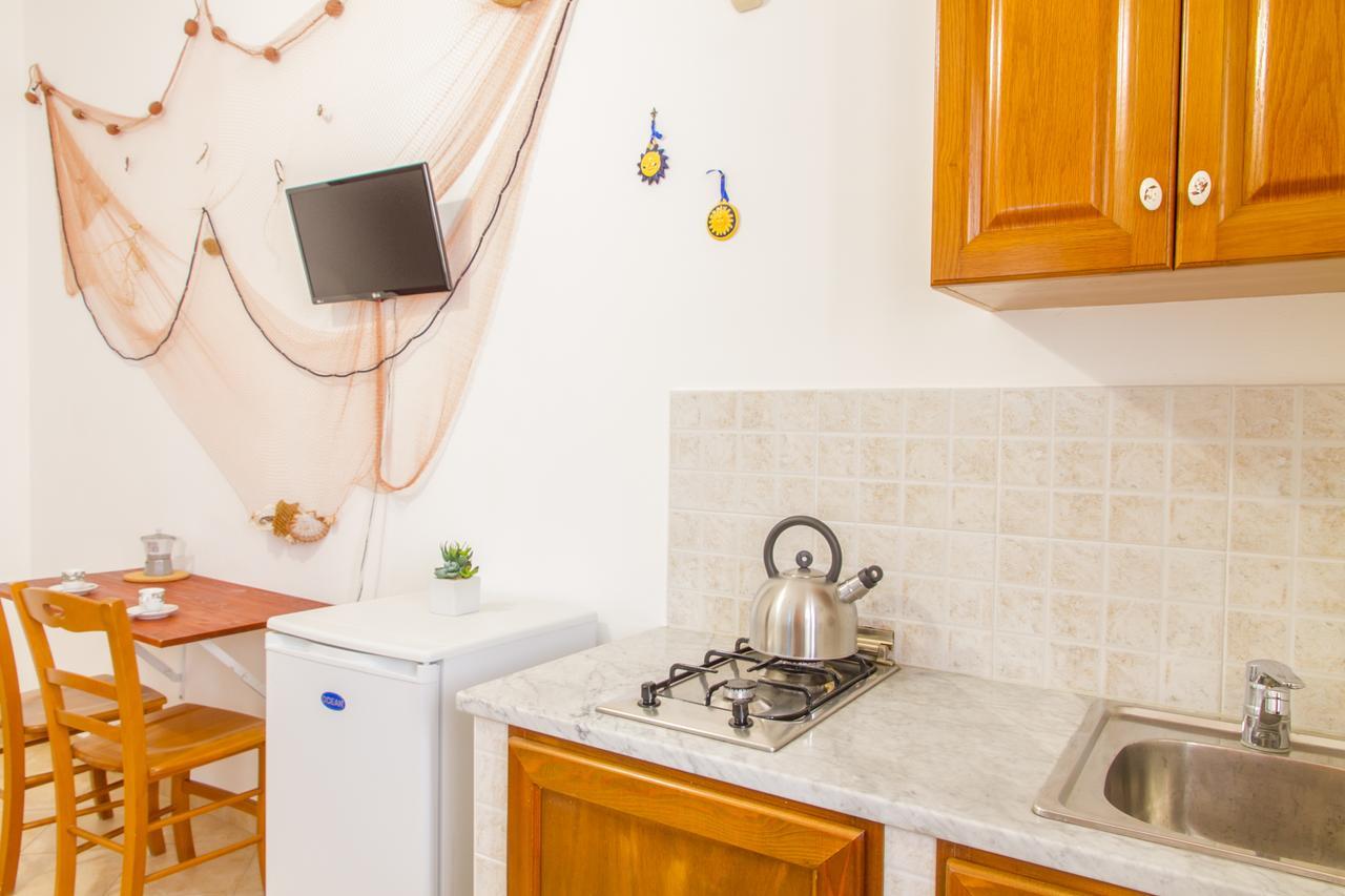 Bordonaro Mini Studio Apartment Cefalu Bagian luar foto